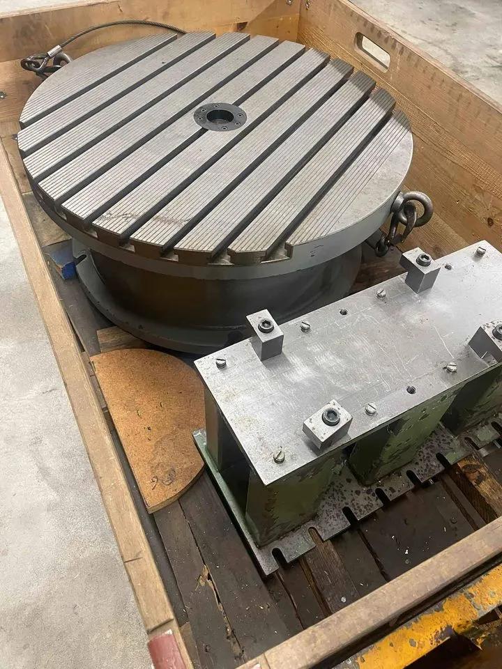 Usado Centro de Mecanizado Vertical Deckel Maho DMU 80T I