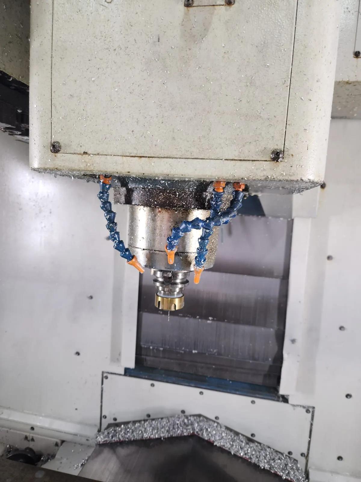 Gebruikt Romi D 1250 C16 I Verticale Bewerking Center
