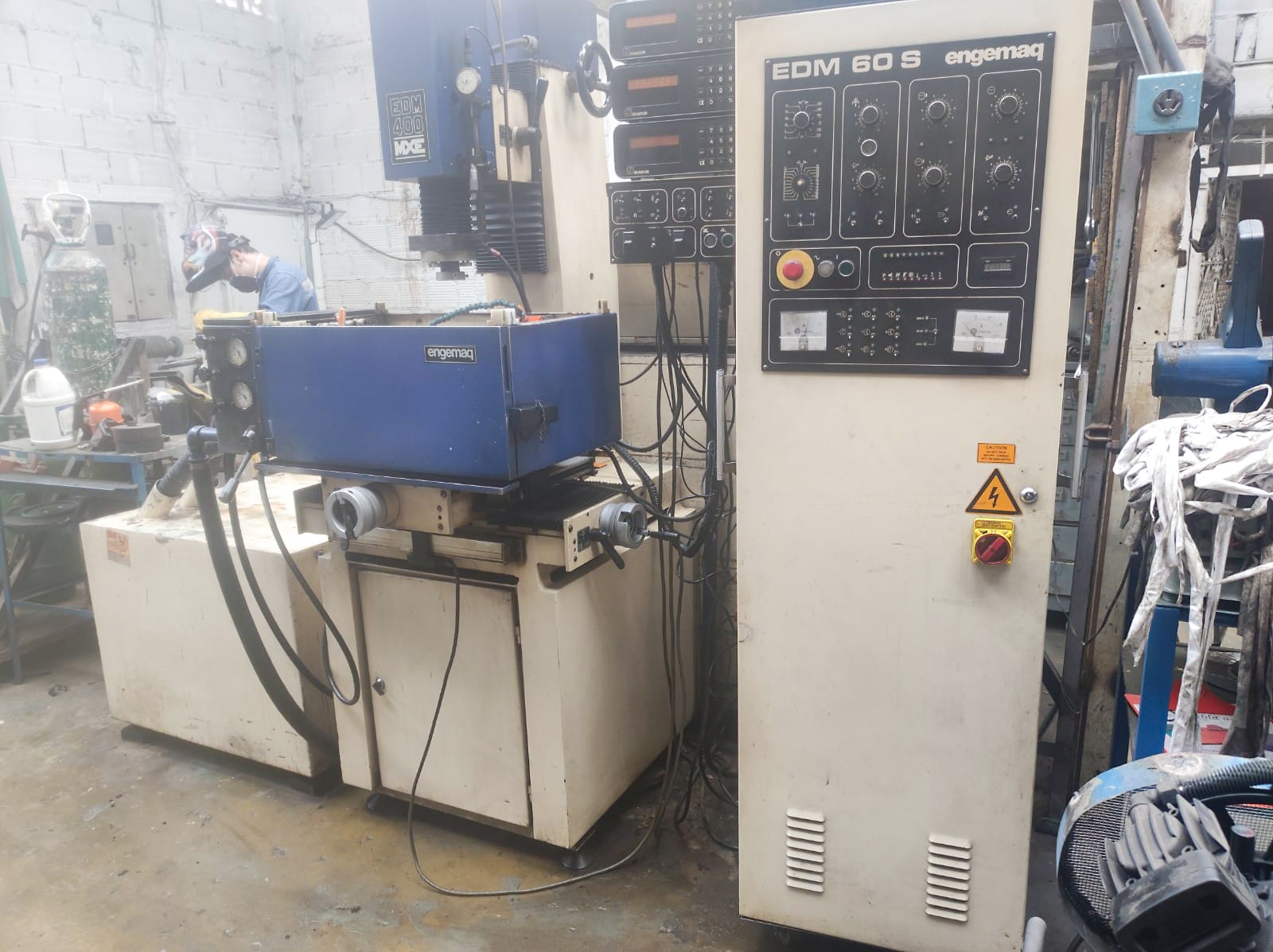 Used Engemaq MXE EDM 400 I EDM Machine I 1991