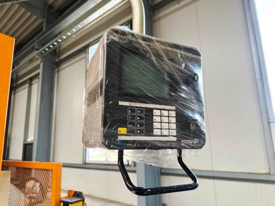 Usado Safan CNCL 50-2550 - Prensa de Pliegue - 1995