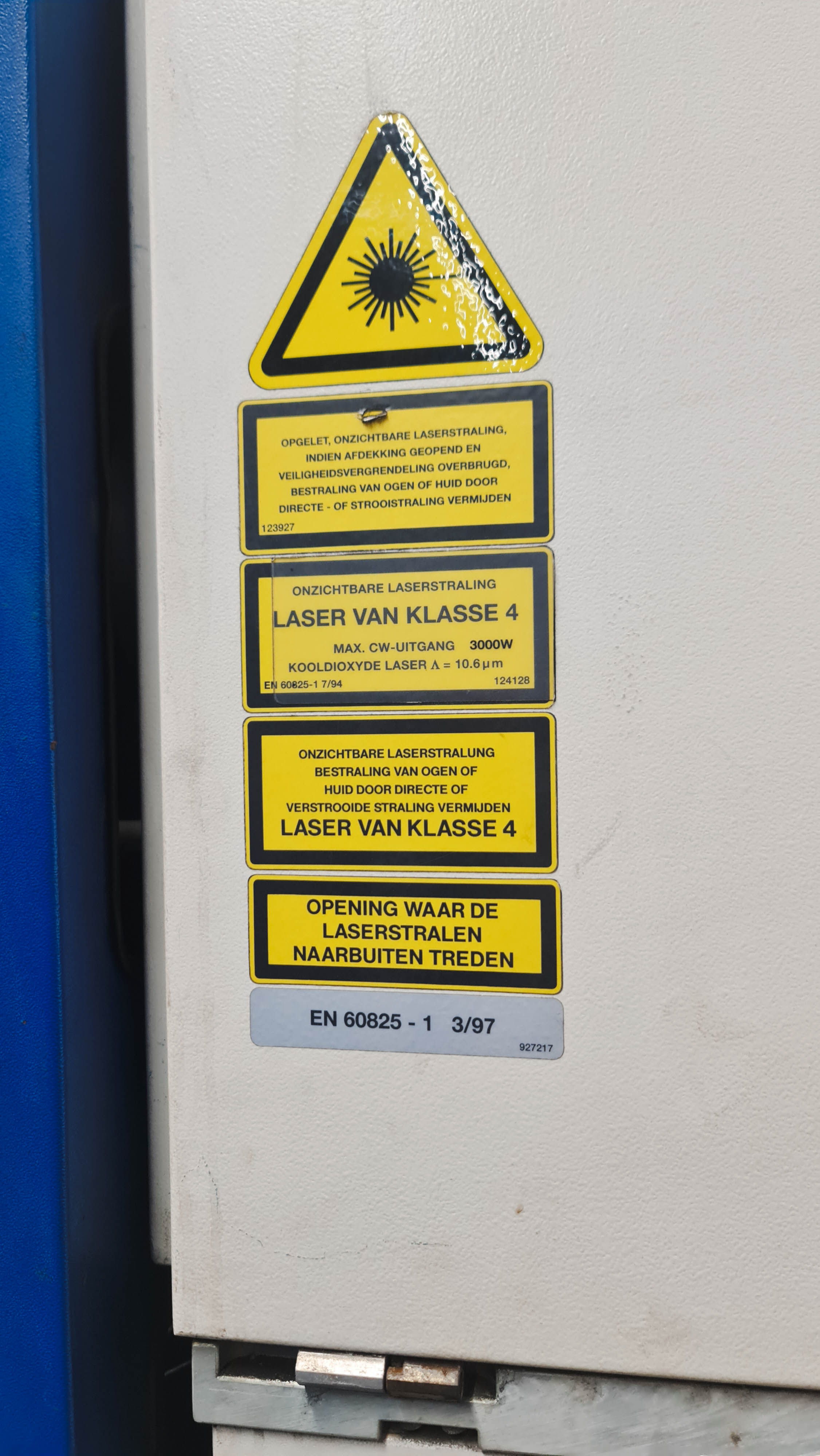 Usado Corte por láser Trumpf Trumatic L3030 I 2001