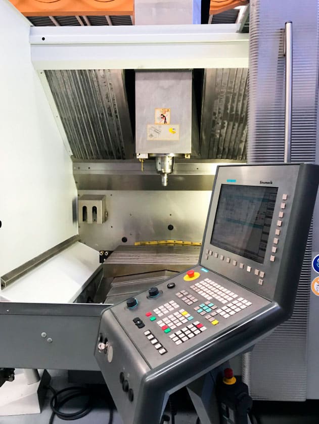 Gebruikt Deckel Maho DMC 64V - Verticaal bewerkingscentrum - 2004