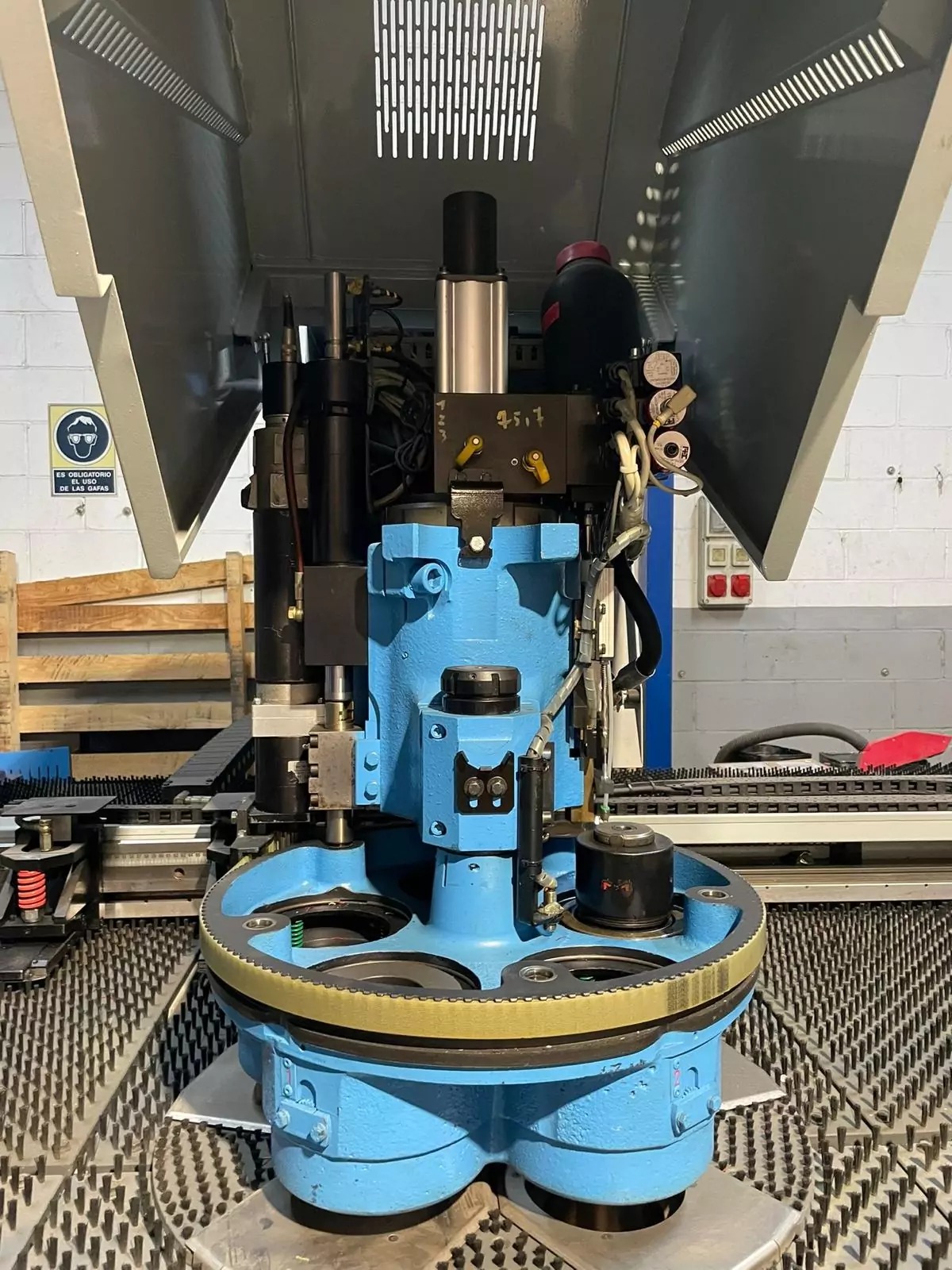 Used Euromac MTX 1250/30 I Punching Machine I 2003