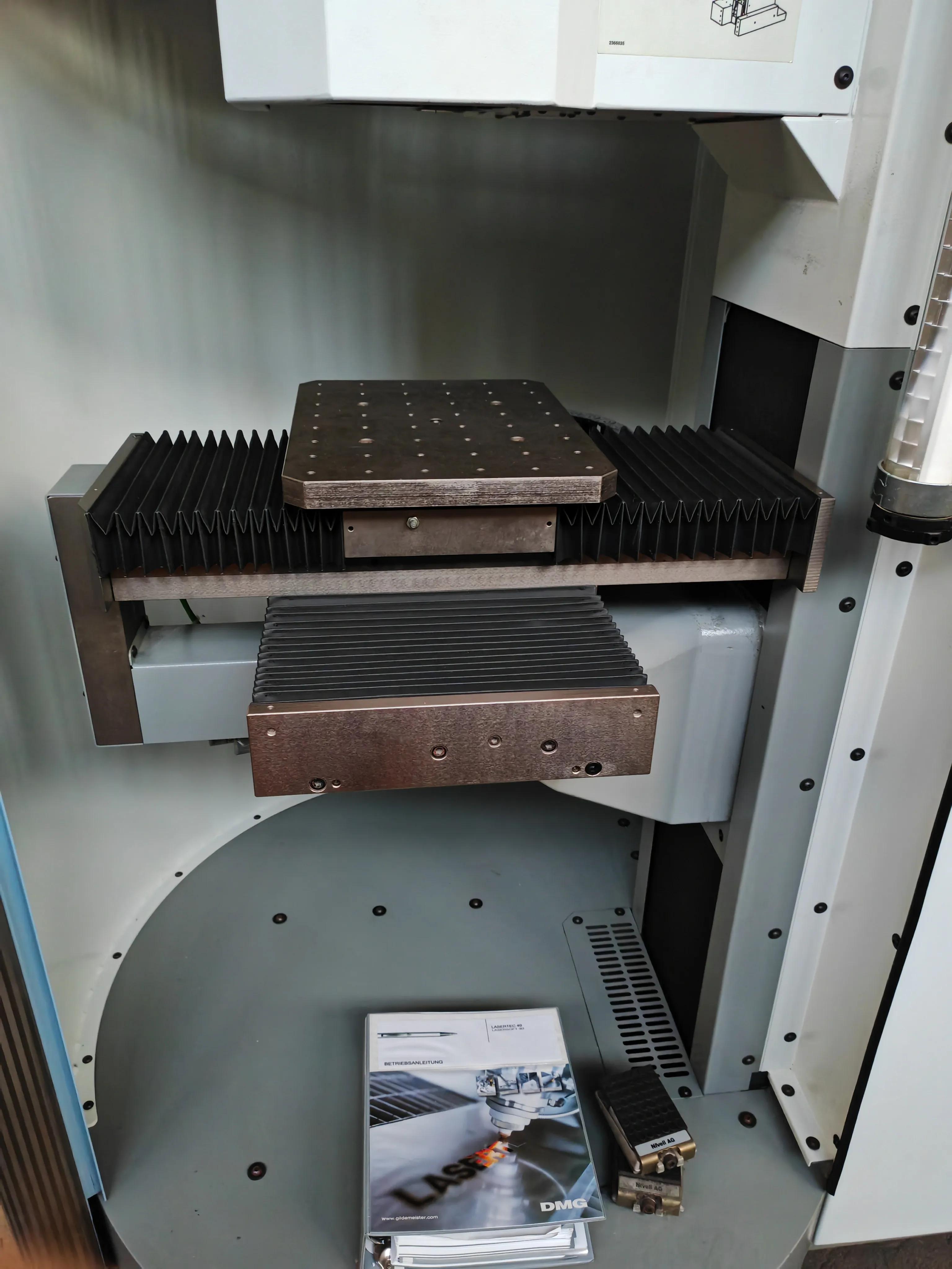 Used DMG Sauer Lasertec 40 I Laser Texturing