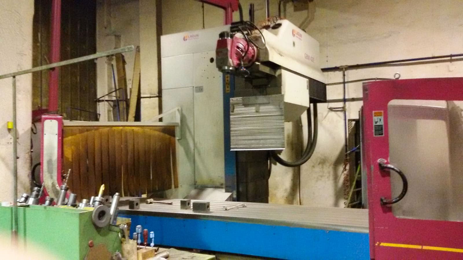 Gebruikt Lagun GBM 42E - CNC Frezen - 2005