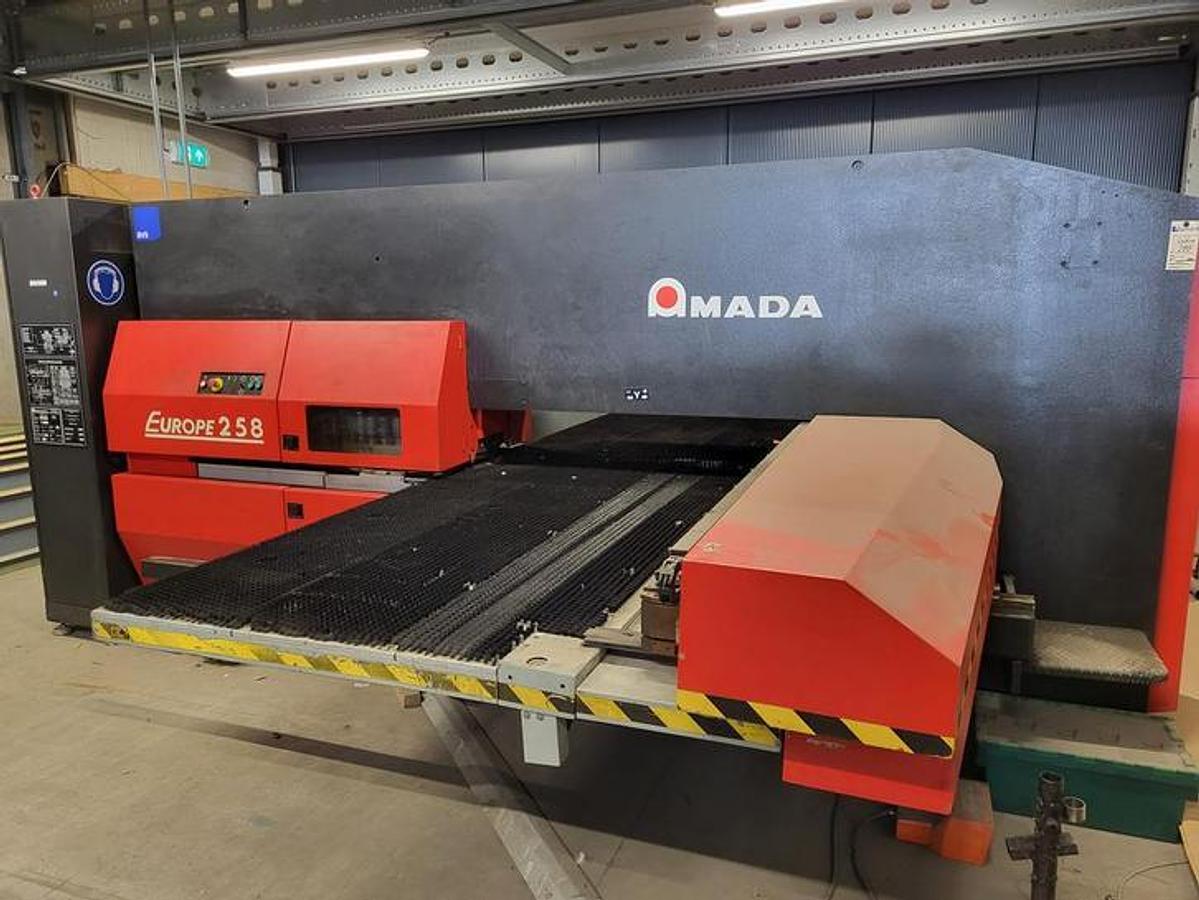 Used Amada Europe 258 I Punching Machine I 2004