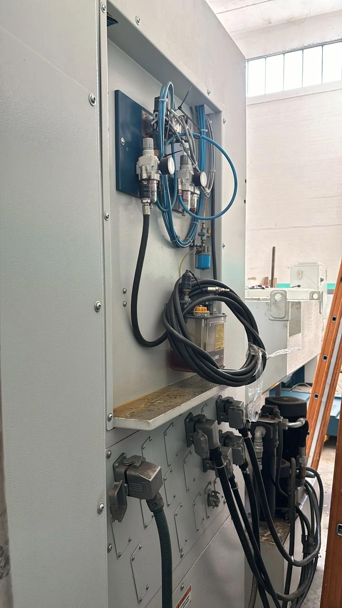 Gebruikt Romi D 1250 I Verticale Bewerking Center