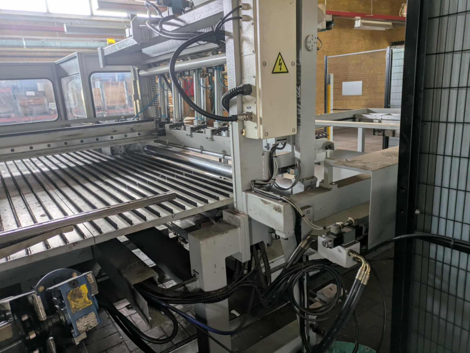 Used Salvagnini S4 I Punching-Shearing Machine