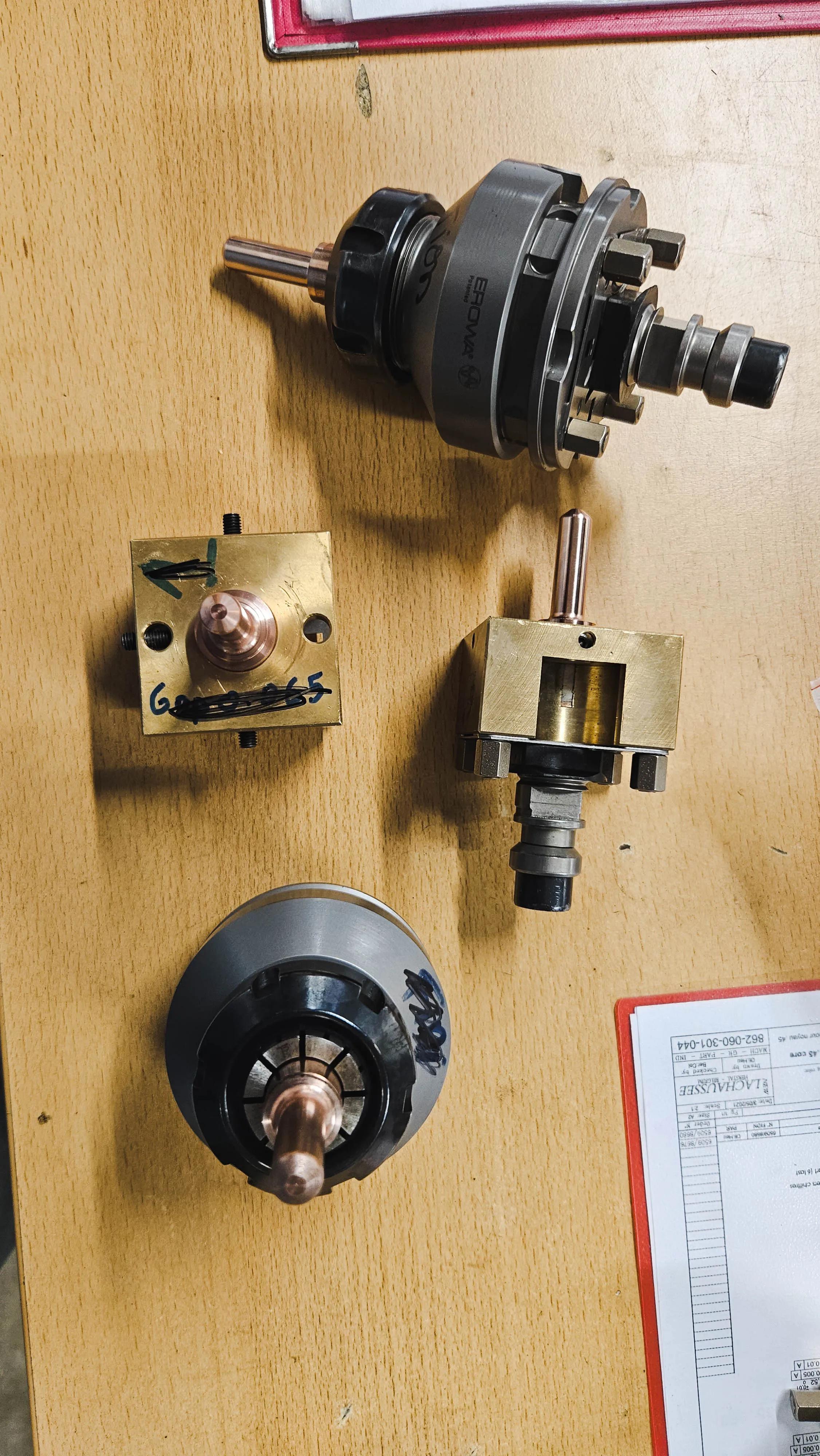 Gebruikt Agie Charmilles Formulier 200 mS I Die Sinking EDM I 2012