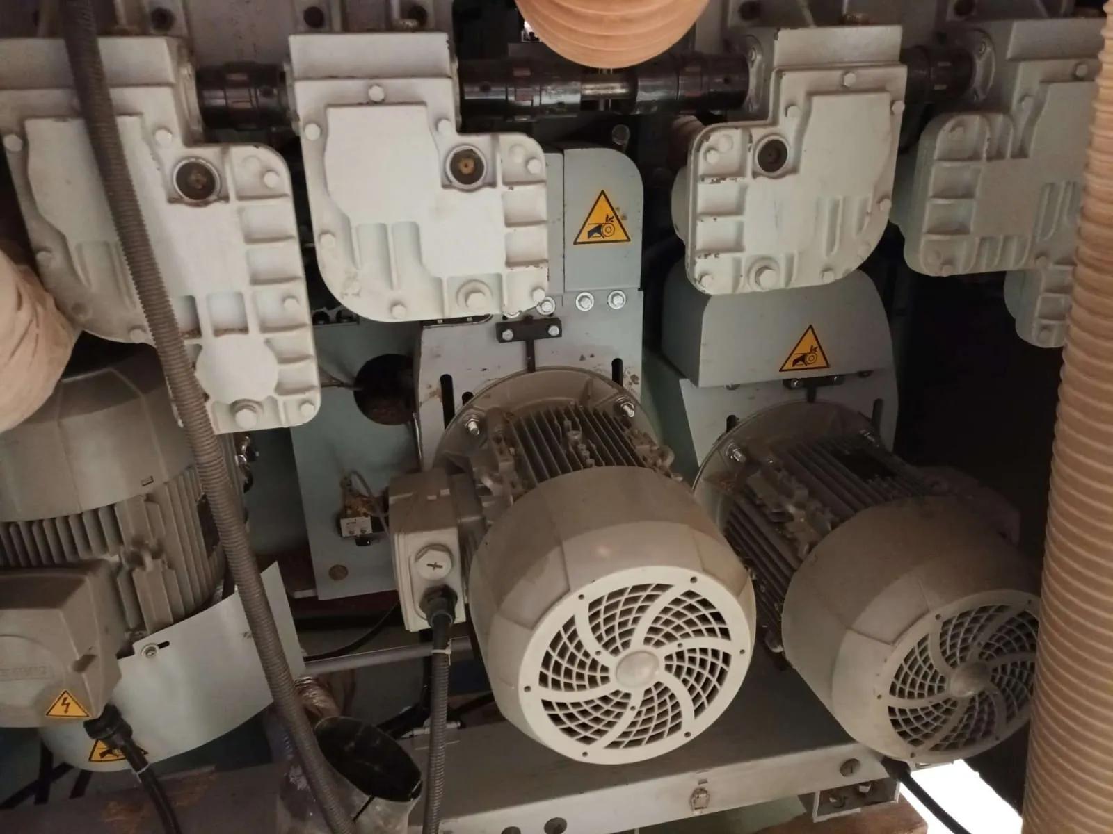 Usado Kuper SWT XL-6A I Máquina de Aserrar y Moldear