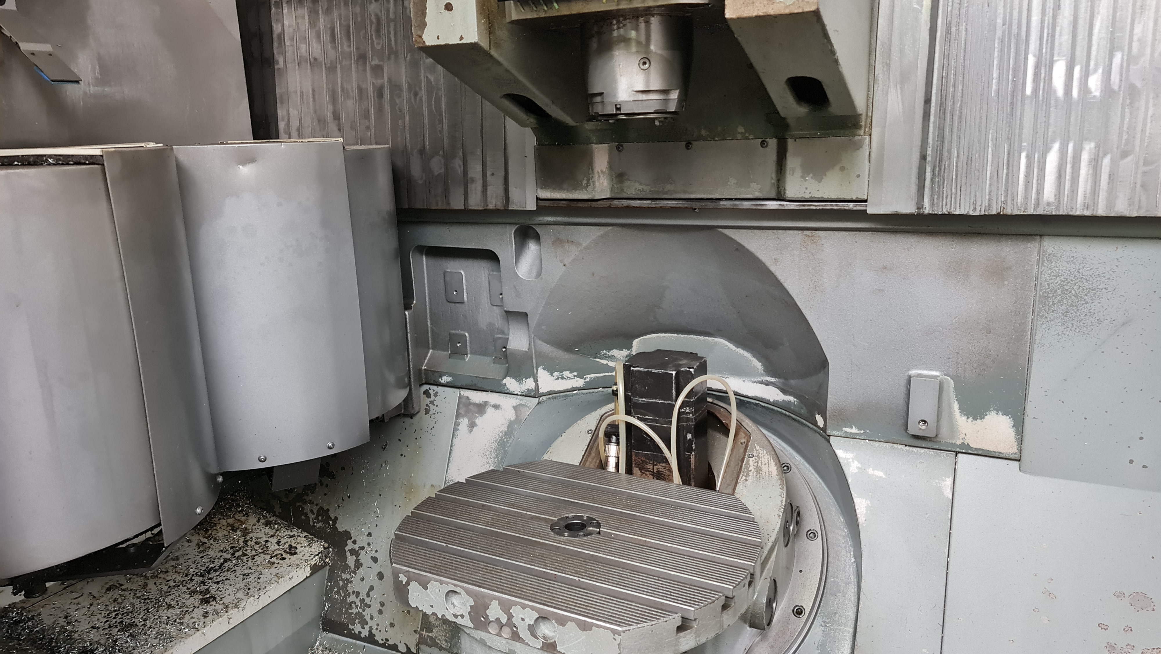 Usado Centro de mecanizado vertical Deckel Maho DMU Evolution 50 I 2001