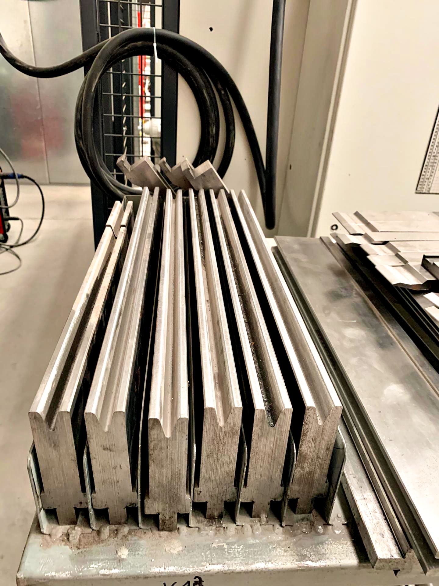 Gebruikt LVD PPEB 100/40 LS MNC - Kantpers - 1989