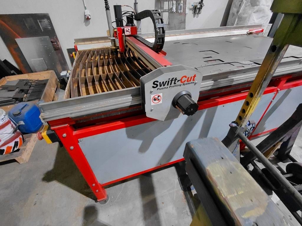 Used Swift-Cut Pro 2500 I Plasma Cutting