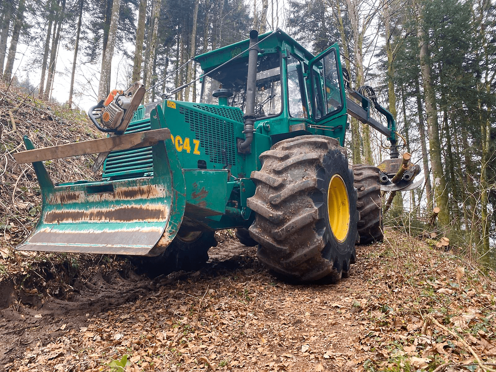 Gebruikt HSM 904 Z - Bosbouwtractor - 2001