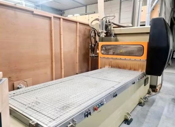 Used SCM Record 2 I CNC Machining Center