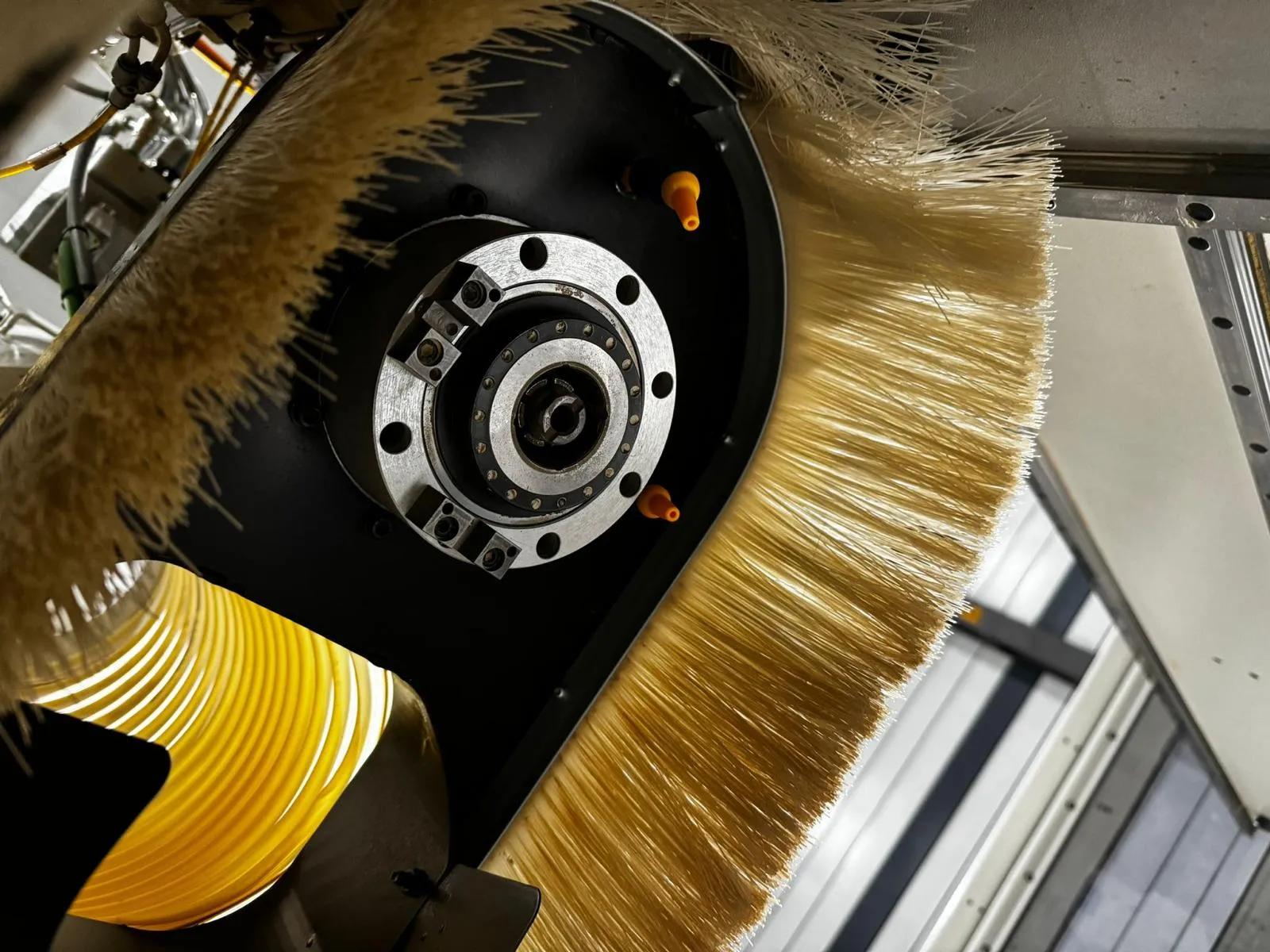 Usado Centro de Mecanizado CNC SCM Morbidelli N100 I