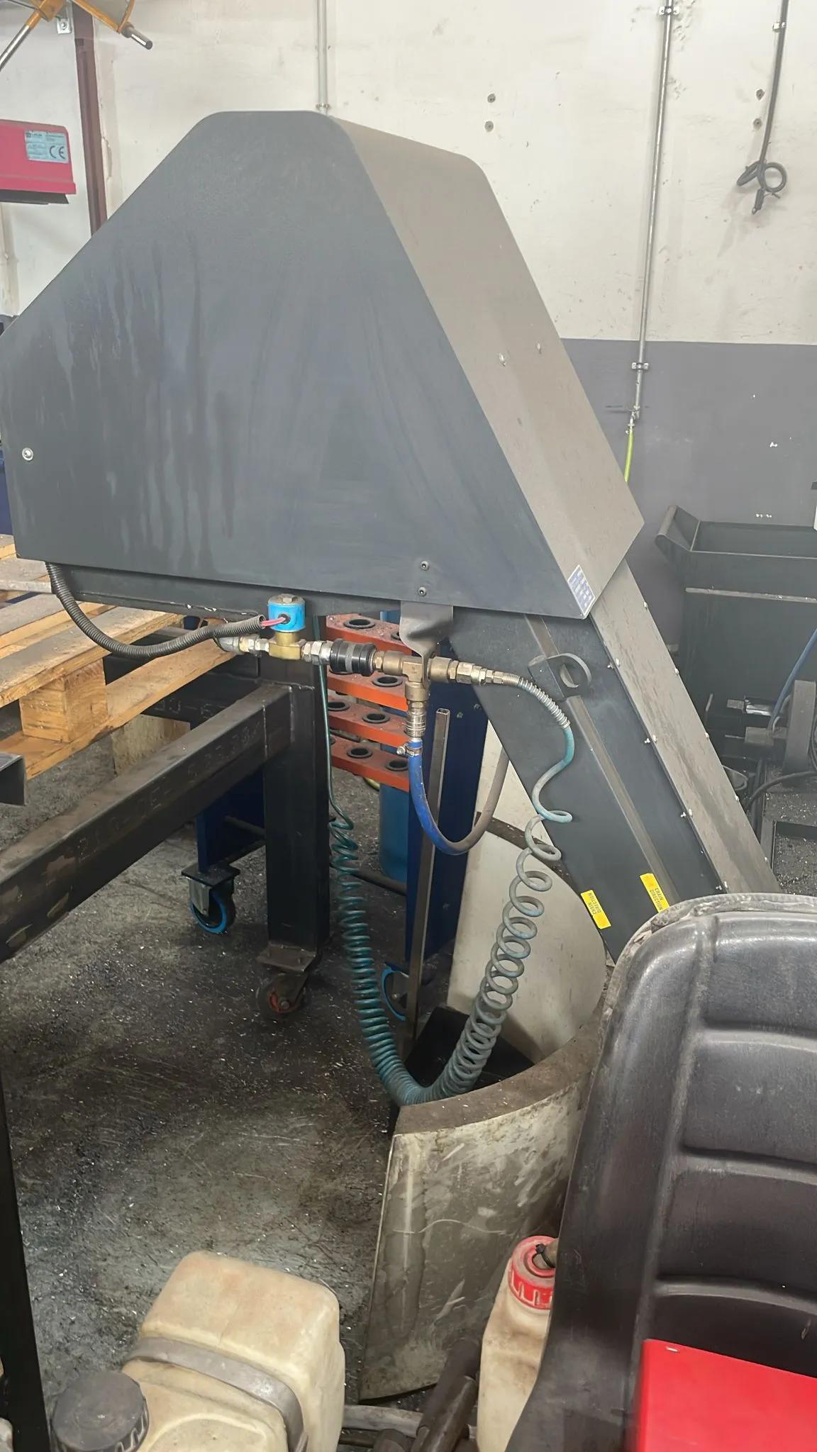 Gebruikt Eerste V-33 I Verticale Bewerking Centrum