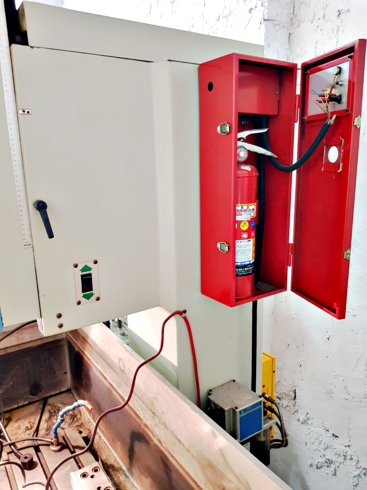 Usado Aristech CNC 550 - Máquina EDM - 1998