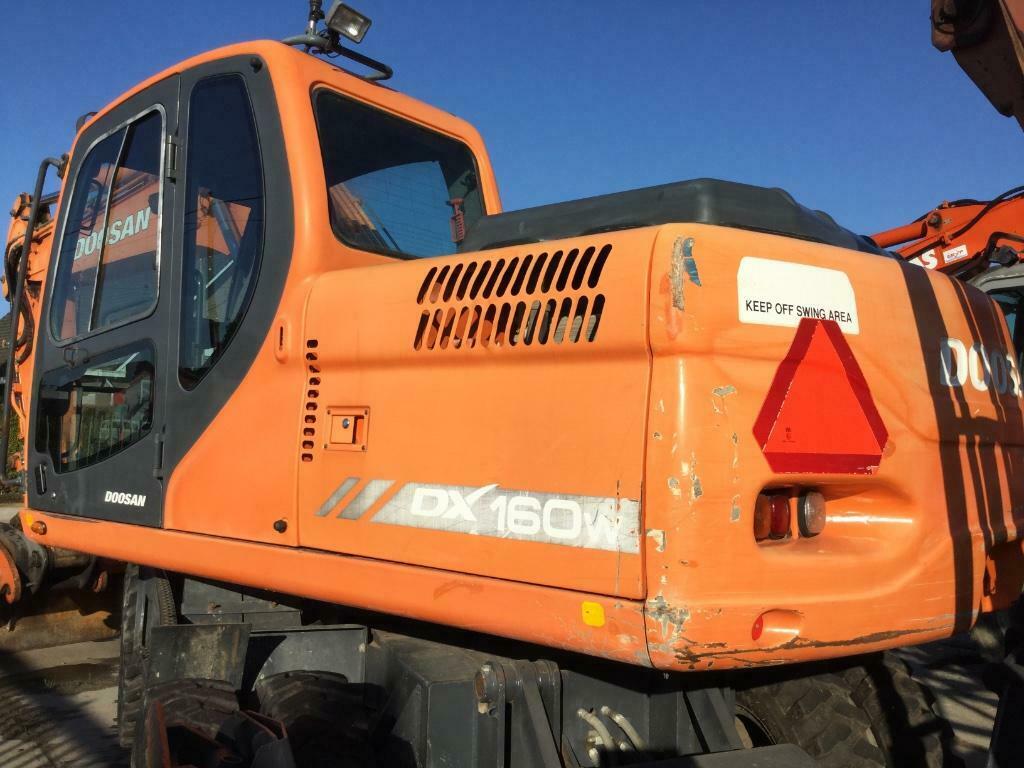 Usado 2008 DOOSAN DX 160W