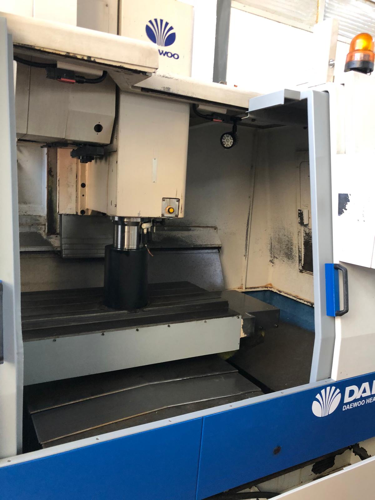 Used Daewoo MYNX 500 I Vertical Machining Centre I 2000
