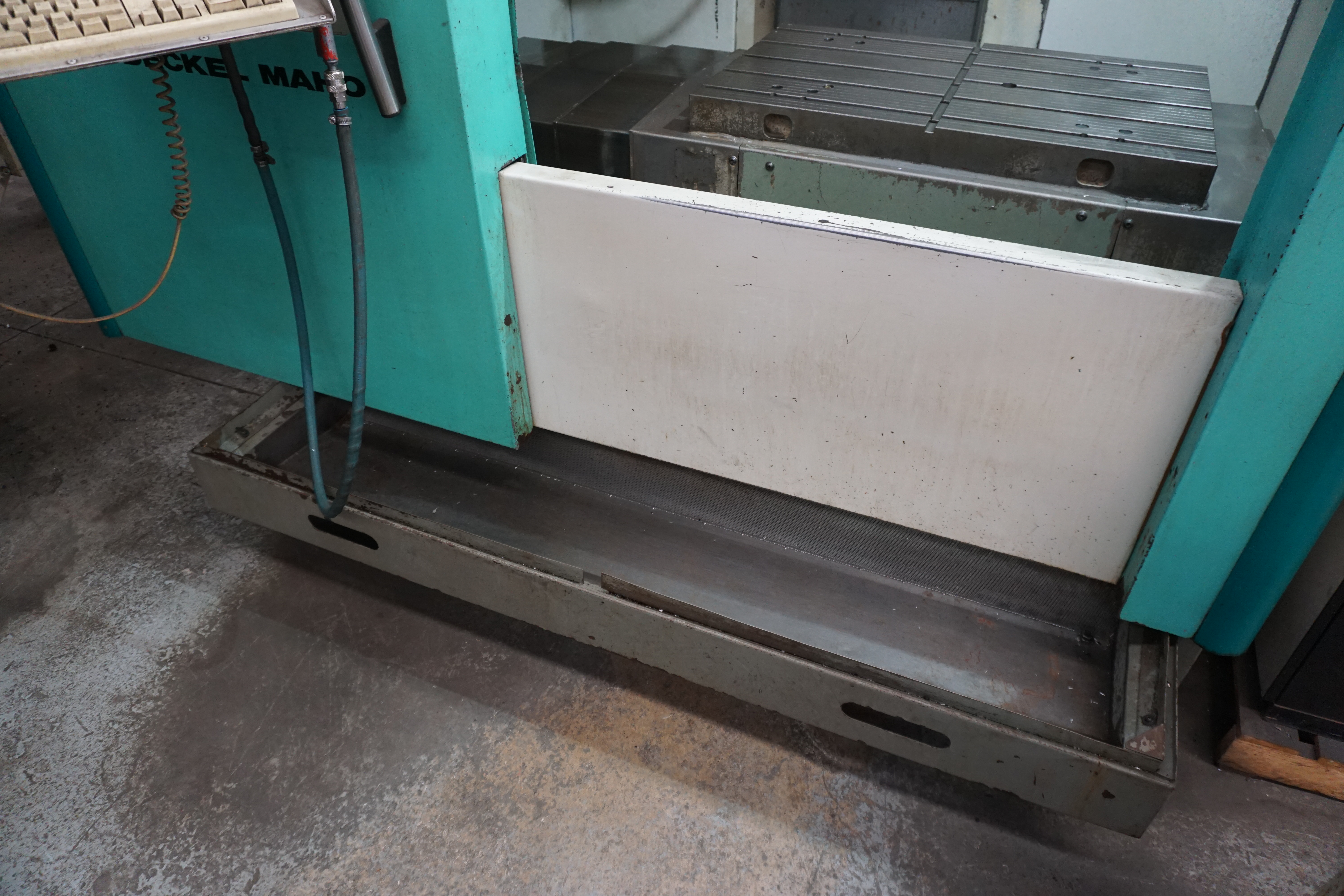 Used Deckel Maho DMC 63V I Vertical Machining Center I 1997