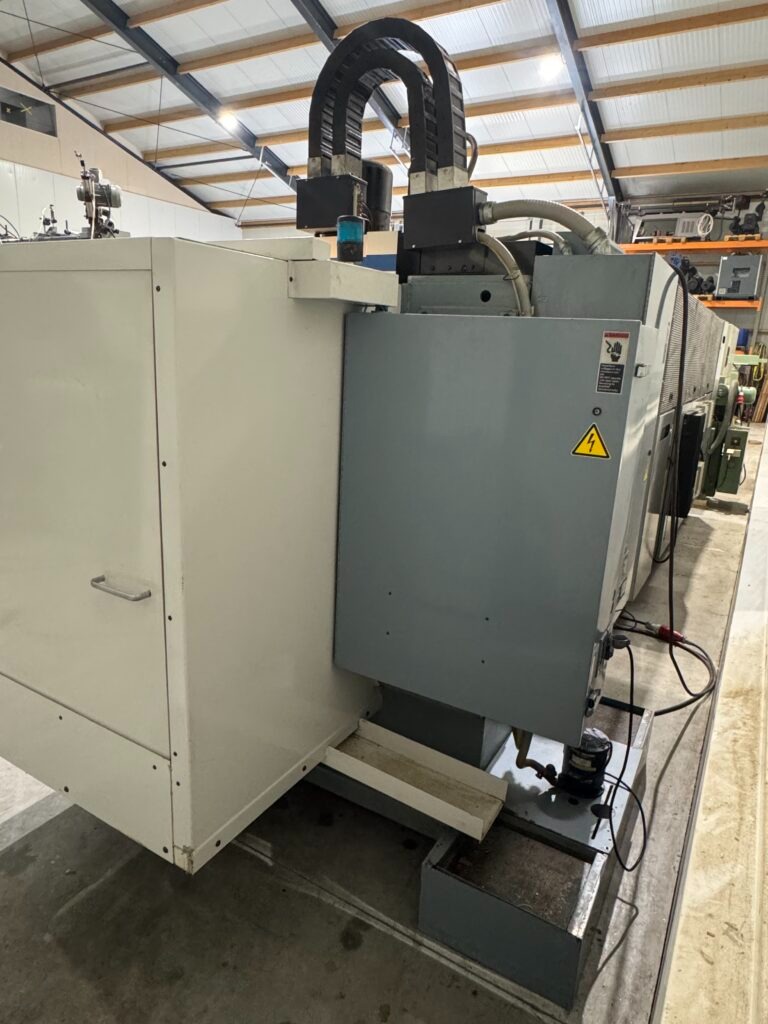 Used Fadal VMC 15 XT I Vertical Machining Center I 1996