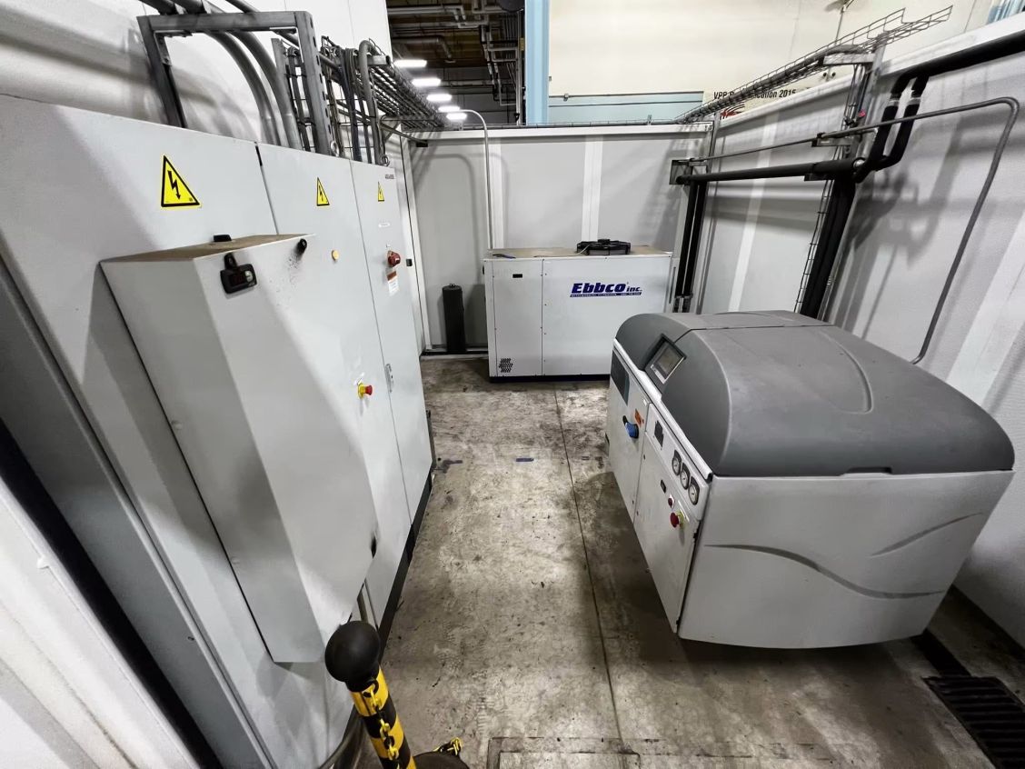 Used Aquarese by Flow 8-Axis I Robotic Waterjet Contouring