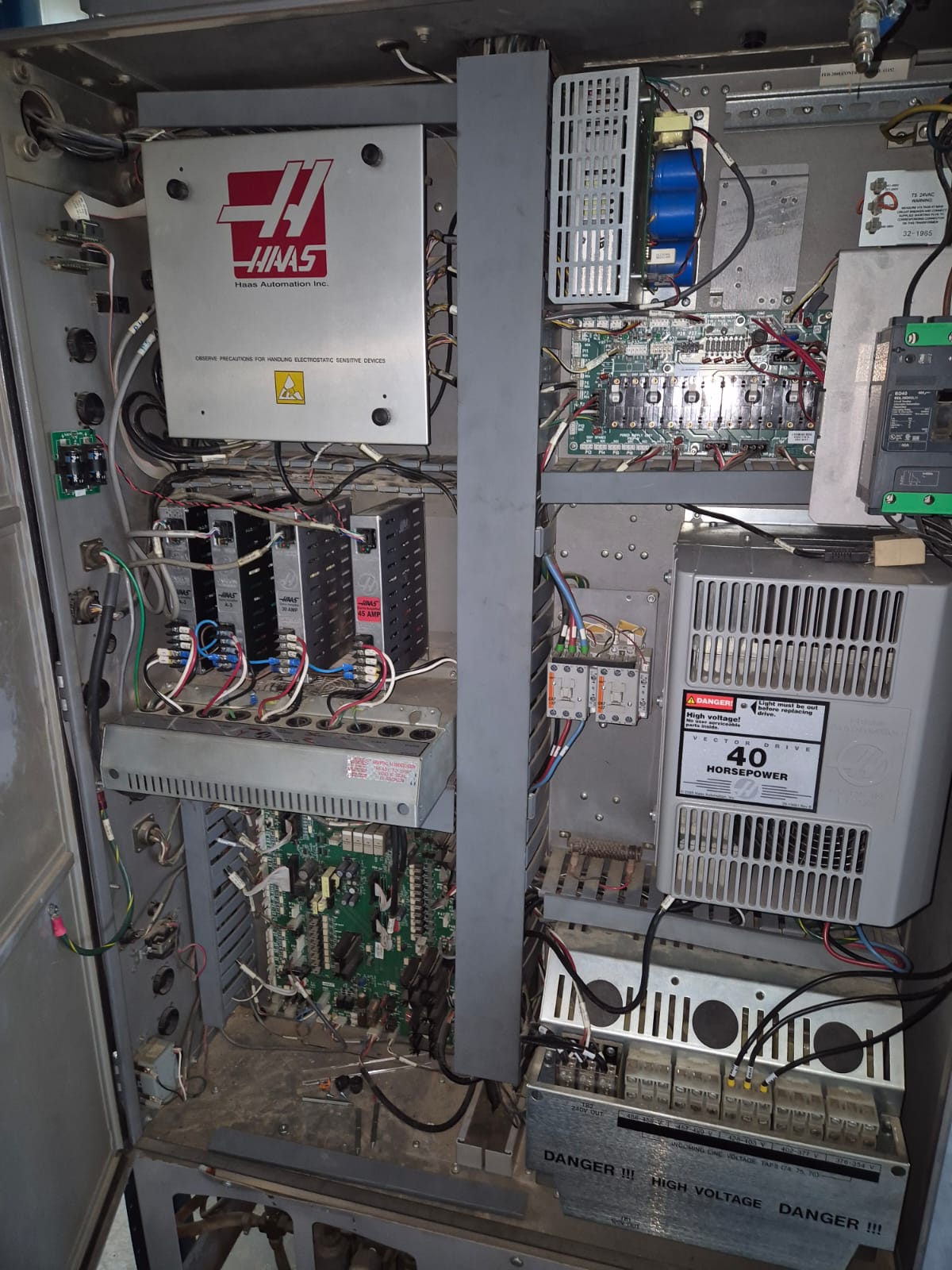 Used Haas VM-2HE I Vertical Machining Center I 2003