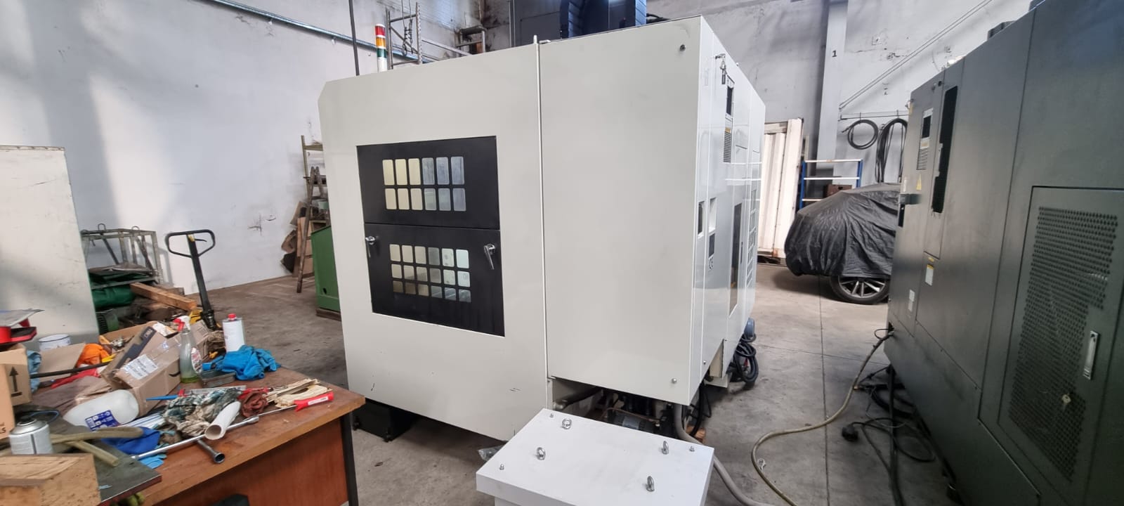 Used Kitamura Mycenter-4XT I 5-Axis Vertical Machining Center I 2013