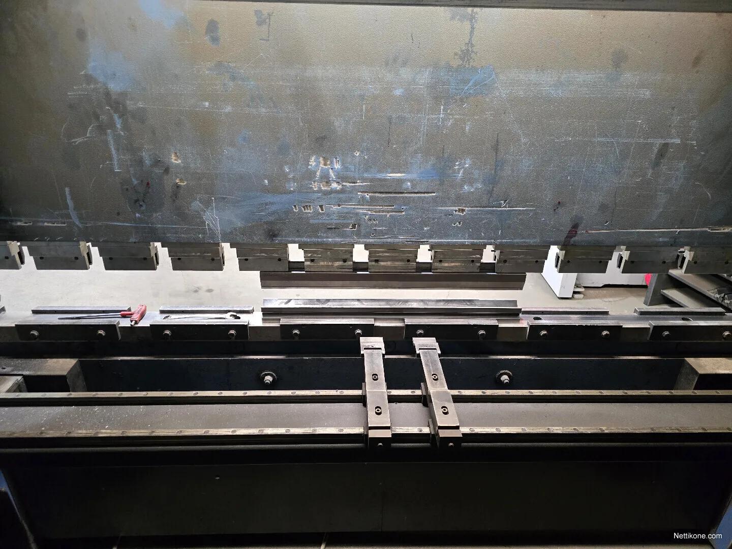 Used CR Electronic G-100-31 I Press Brake