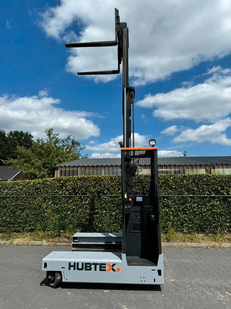 Usado Hubtex DS 27 I Carretilla Lateral Multidireccional