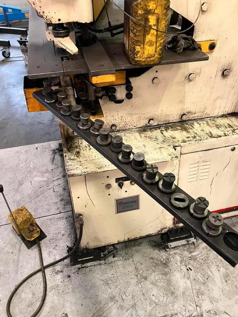 Gebruikt GEKA Hydracrop 110 SD I Knipmachine voor ijzerbewerking