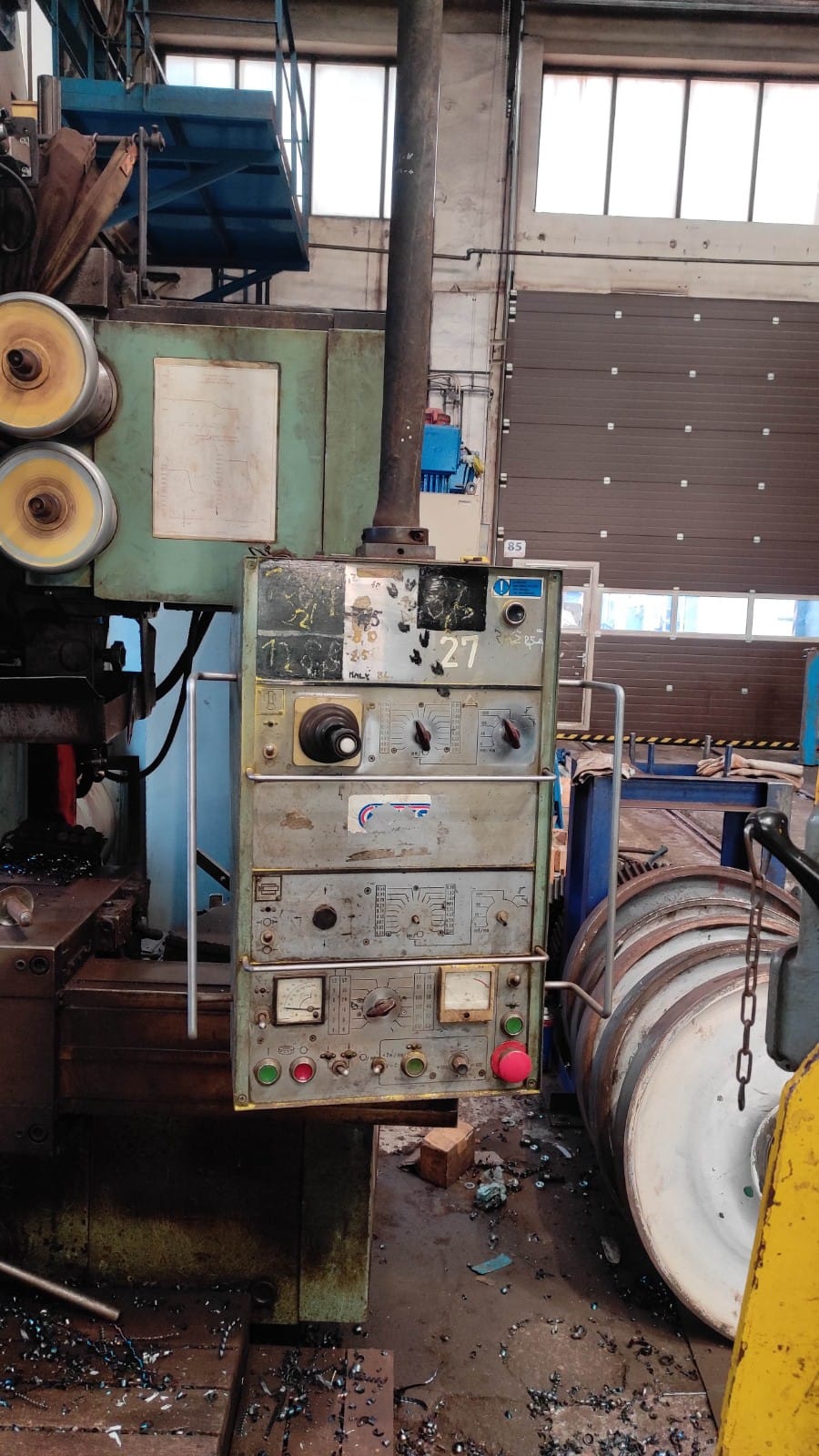 Usado Torno de torreta vertical Stanko VTL 1512 I, 1982