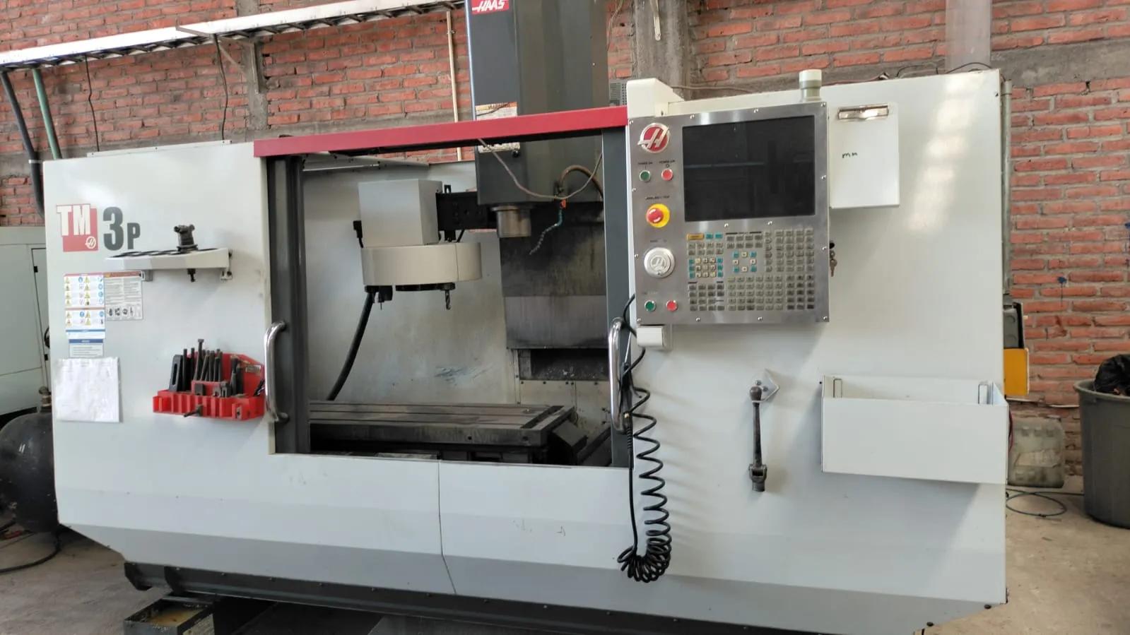 Gebruikt Haas TM-3P I Verticaal Bewerkingscentrum