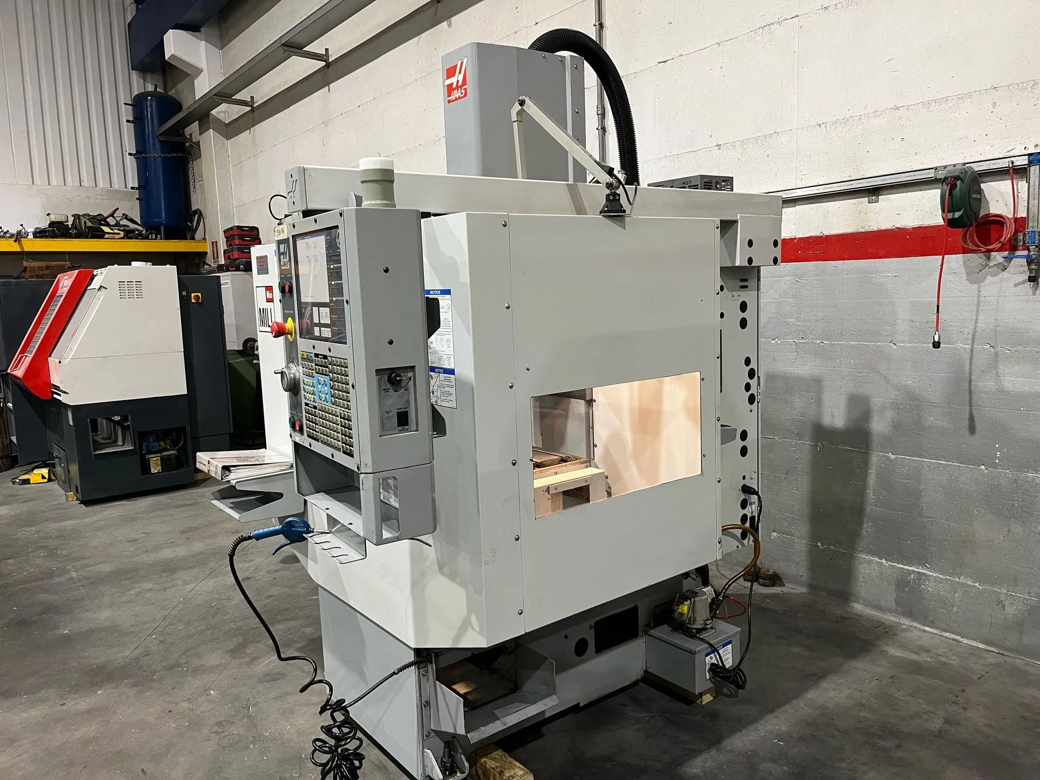 Usado Centro de mecanizado vertical Haas Mini Mill I 2008