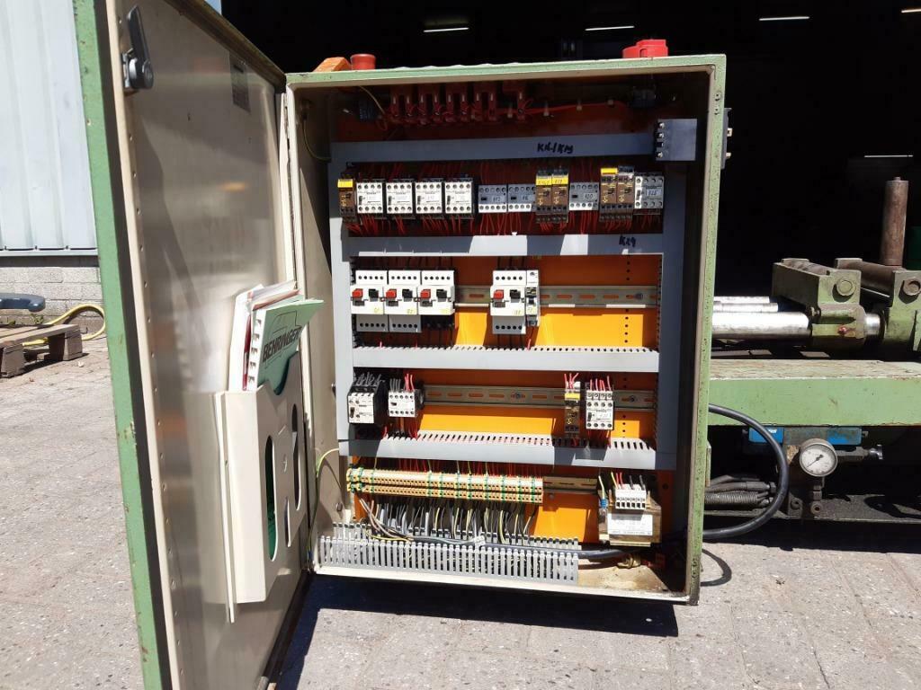 Usado BEHRINGER HSA 210