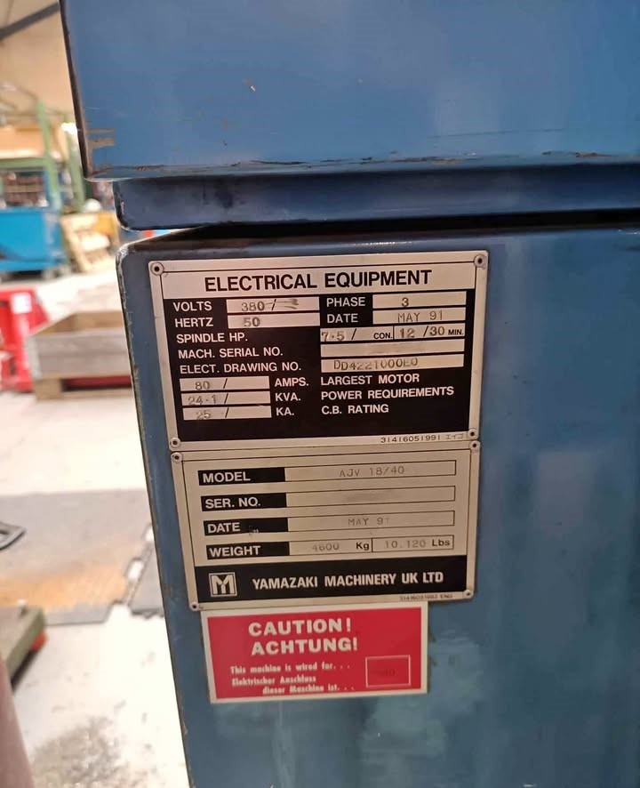 Used Mazak AJV 18/40 I Vertical Machining Center I 1991
