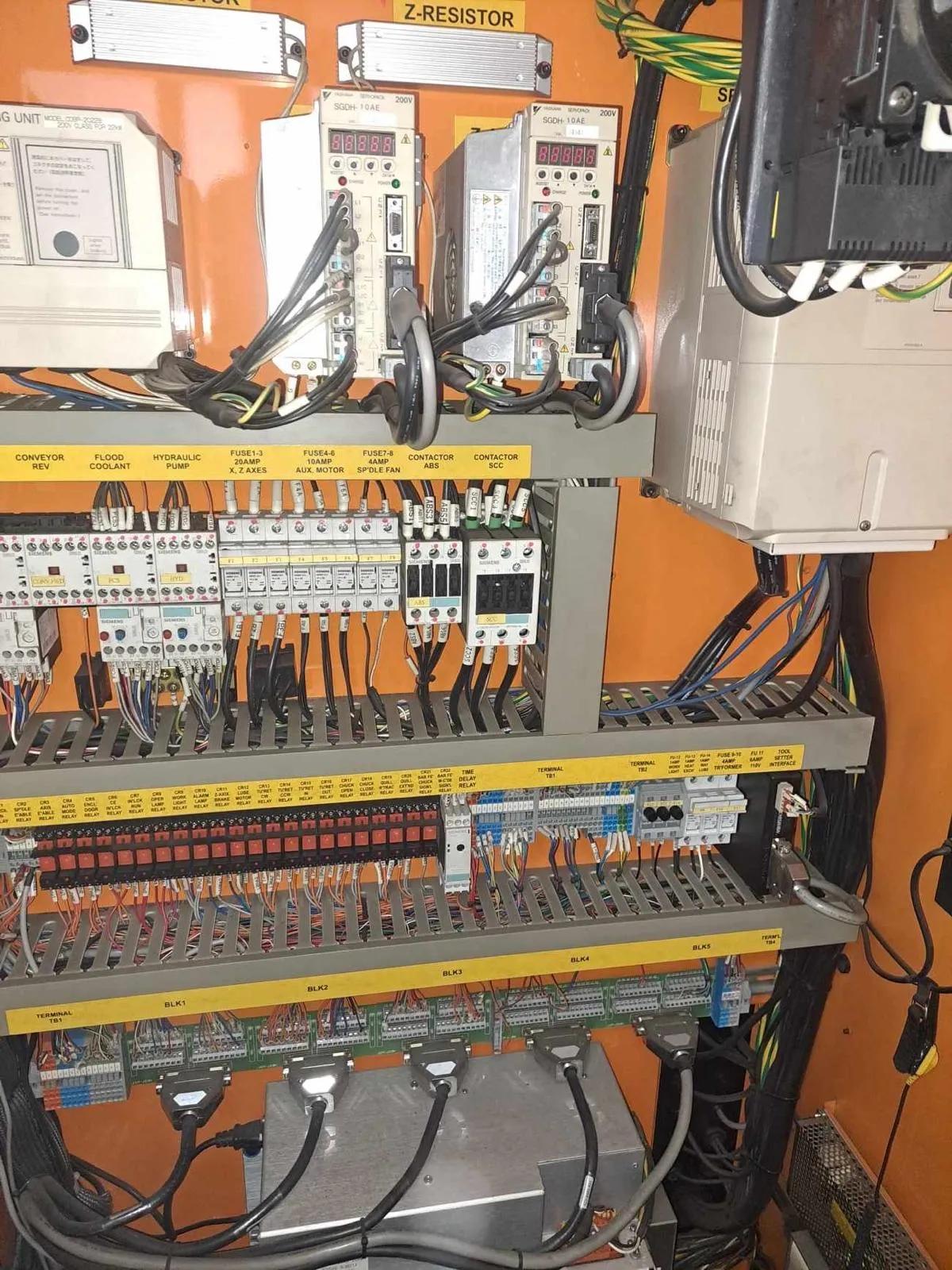 Usado Torno CNC Hurco TM6 I 2007