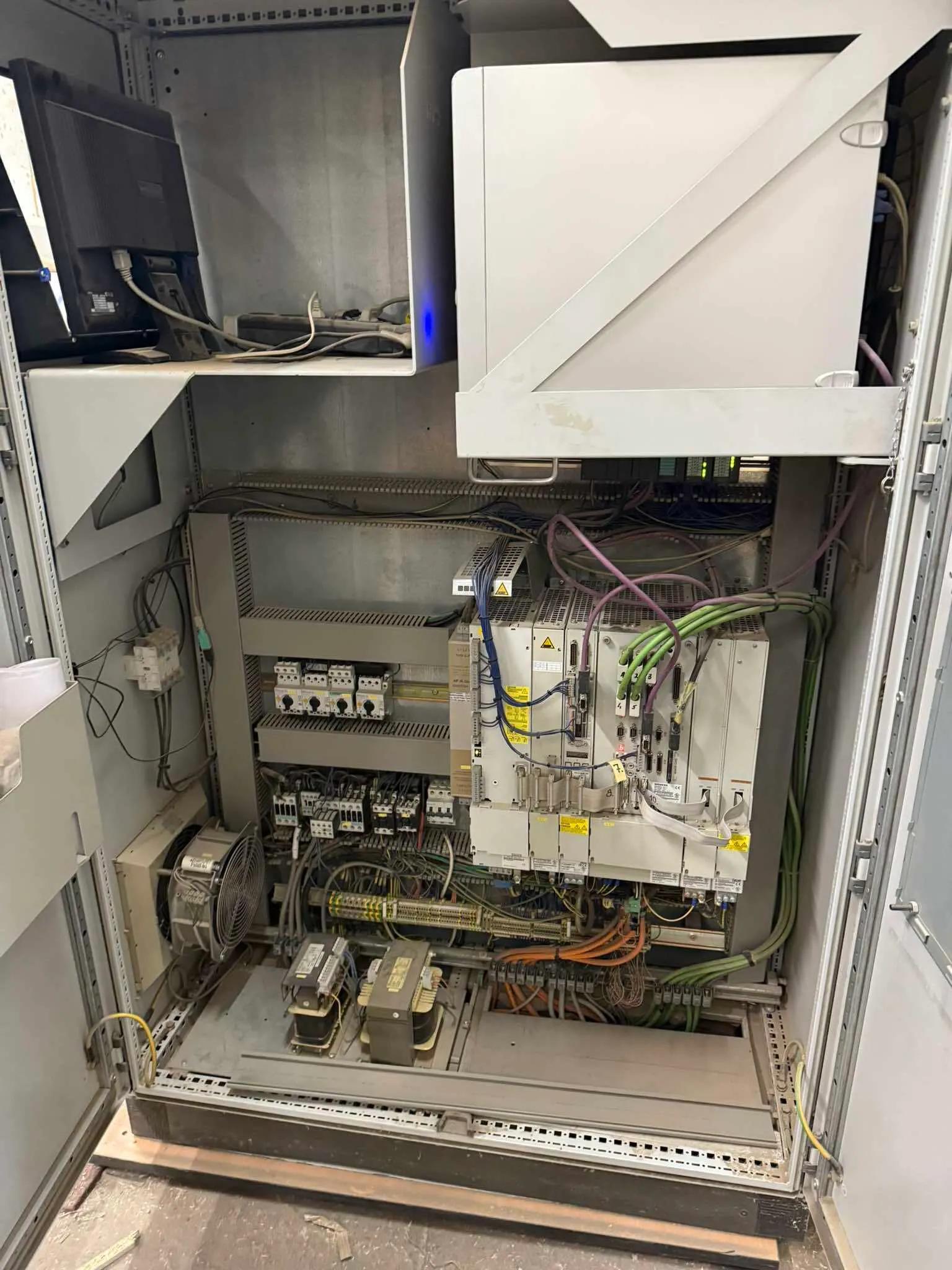 Gebruikt Holzher Uni-Master 7226 I CNC-bewerkingscentrum I 2002