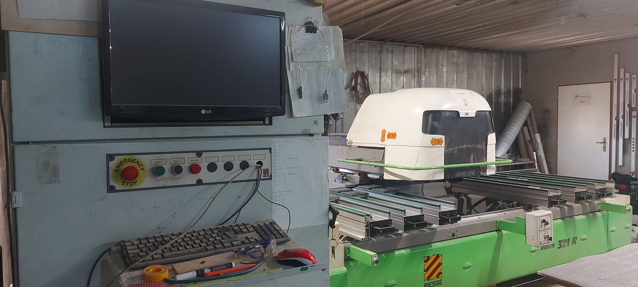 Used Biesse Rover 321 R I CNC Machining Center I 1996