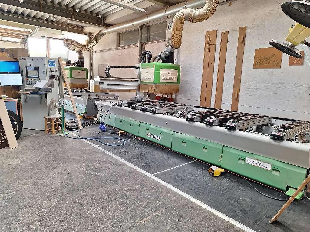 Usado Centro de mecanizado CNC Biesse Rover 30 I