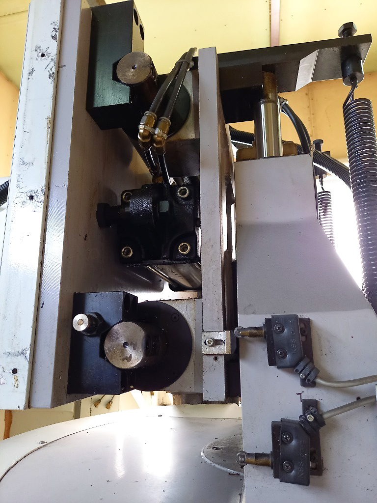 Used Automatic Tool Magazine for Hurco BMC40 - Metalworking CNC tools