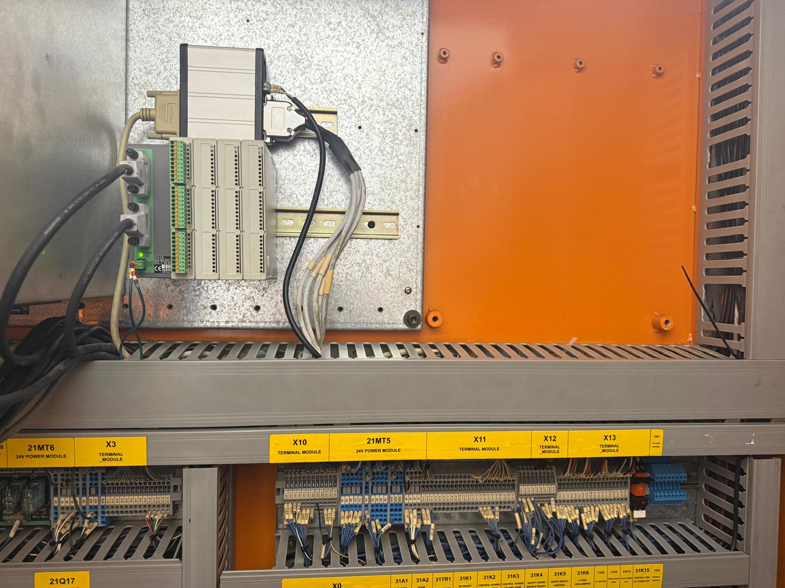 Used Bridgeport VMC610 XP3 I Vertical Machining Center I 2005