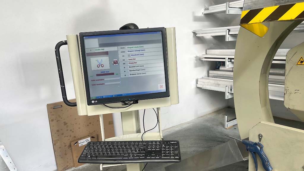 Usado Italmac Nova 600 C - Sierra de doble inglete - 2013