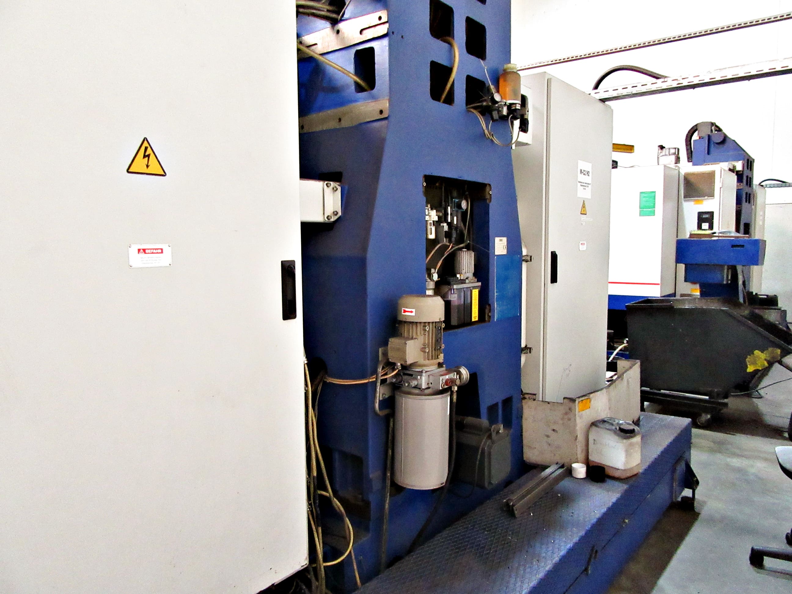 Used ZPS MCFV 2080 NT -  CNC Vertical machining centres  -  2000
