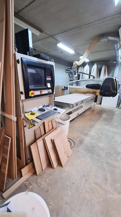 Used SCM Record 121 - CNC Machining Center