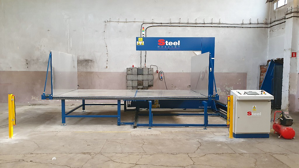 Usado Steel Maszyny CNC 1400 - Máquina de Corte de Espuma - 2023