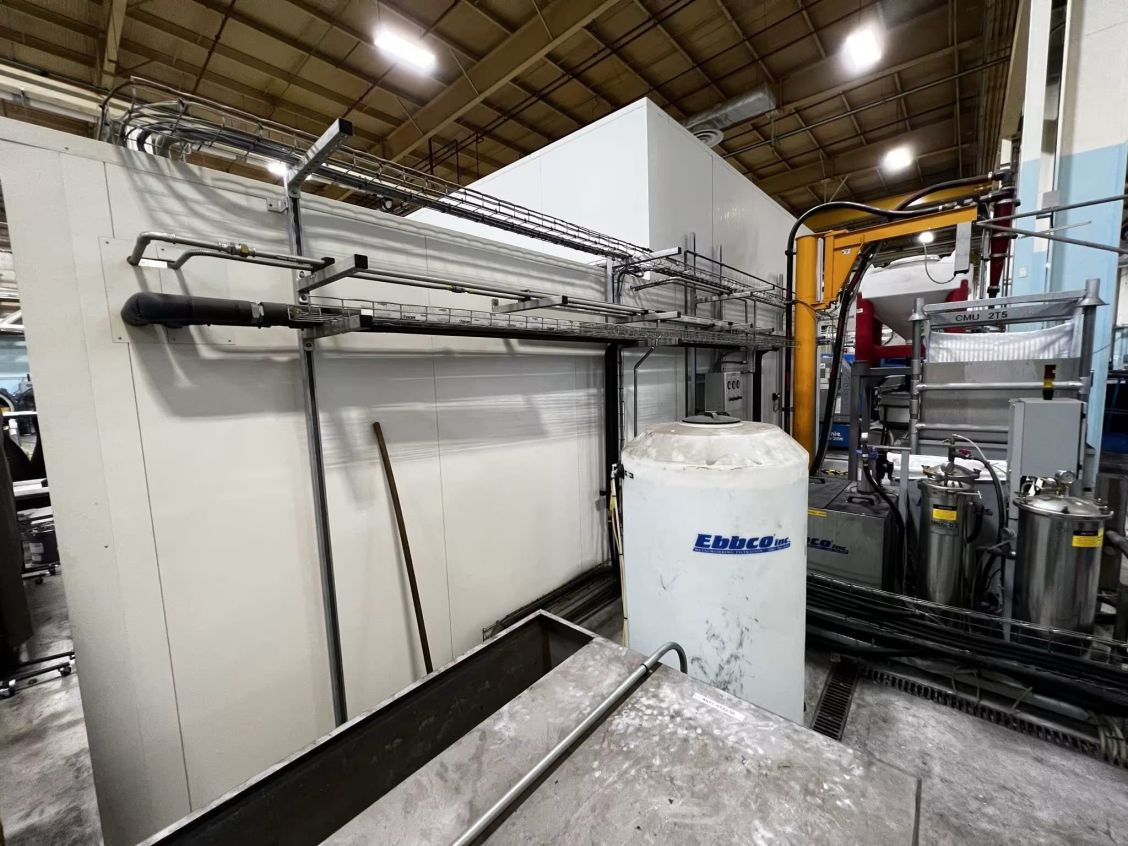 Used Aquarese by Flow 8-Axis I Robotic Waterjet Contouring
