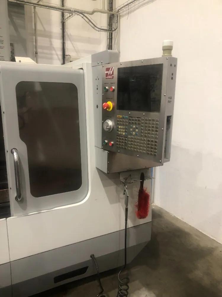 Gebruikt Haas VF-2 DHE I Verticale Bewerking Centrum