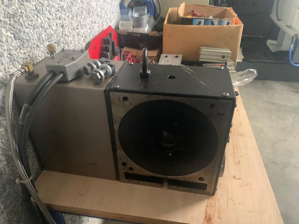 Used Haas VF 2 - Vertical Milling Machine - 2017